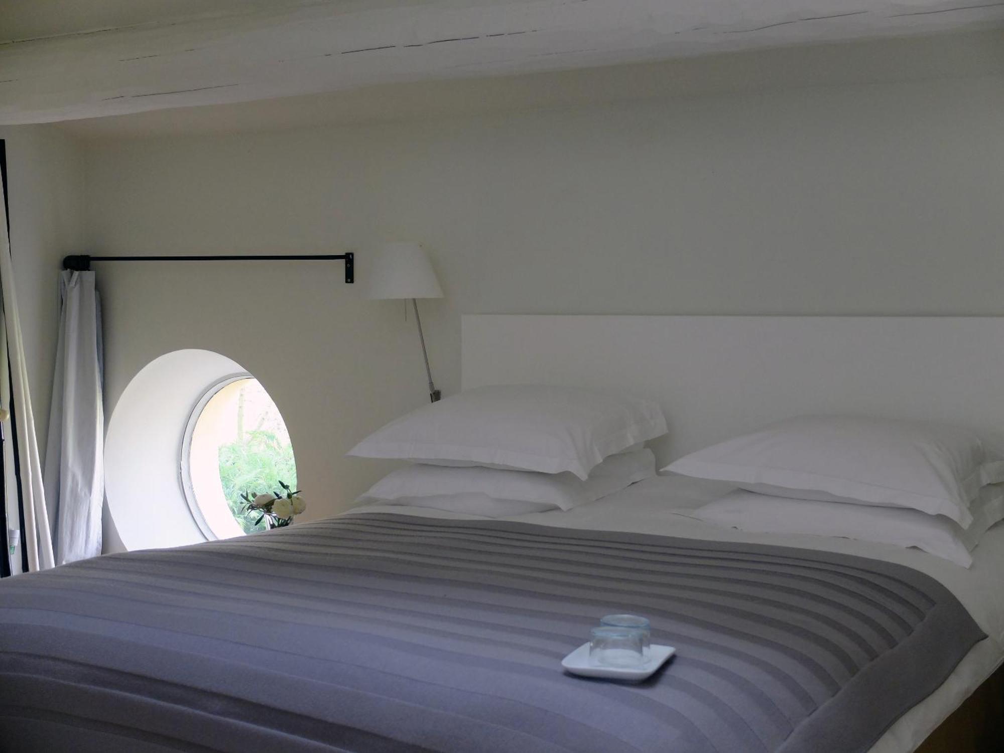 Hotel Mas des Songes Monteux Zimmer foto